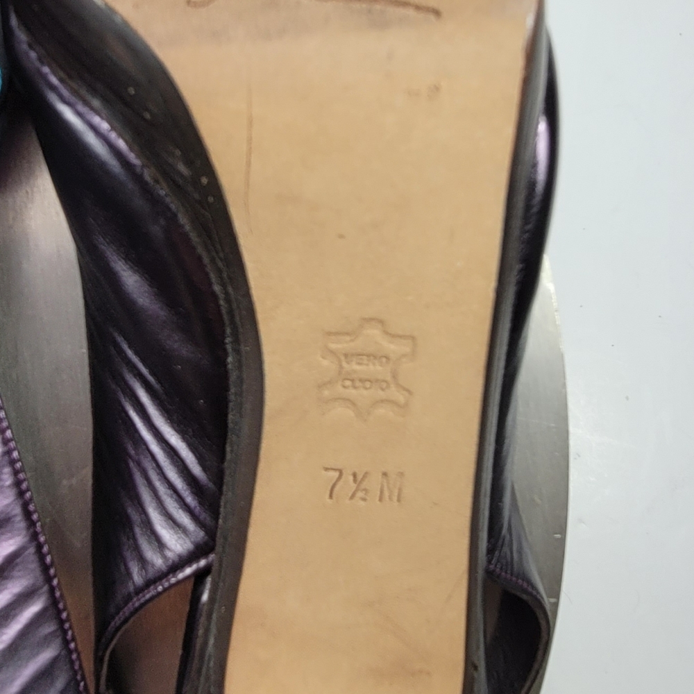 Donald J Pliner Wandie1010 Leather Heels. - Picture 12 of 14